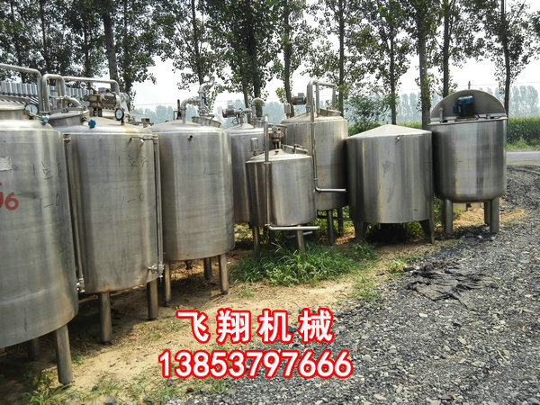 立式不銹鋼儲罐 (10).jpg